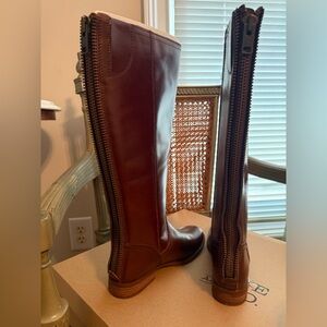 Women’s Frye tall zippered riding boots size 6.5